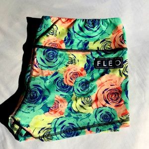 FLEO  shorts